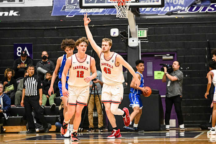 Lincoln Gresham 6A Oregon boys basketball quarterfinal Naji Saker -86
